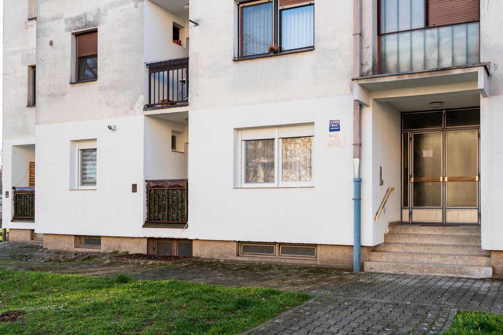 Borlu Apartment Dakovo